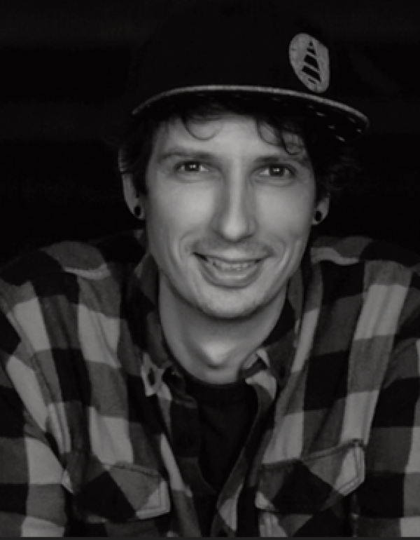 Headshot of Nick Cremers